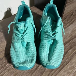Nike Rosche Tiffany Blue